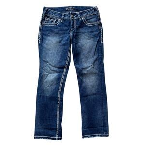 👖 Silver Women's Suki Dark Wash Capri Jeans Thick Stitch Straight Leg W28